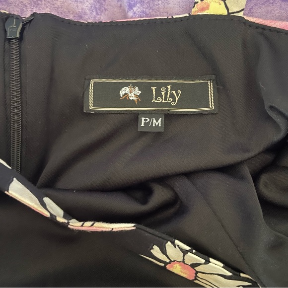 Lily Pulitzer Dress with Pink black Floral print - Picture 4 of 9